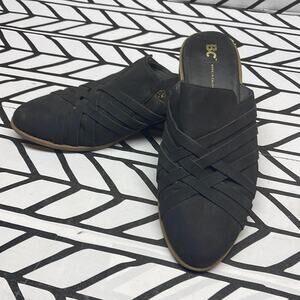 BC Footwear Vegan black mules in size 9.5